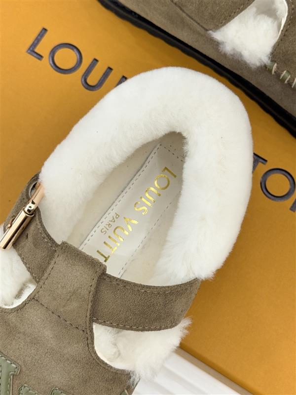 2025126113534808 310